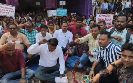 ବିଭାଗୀୟ ଅବହେଳା ଓ ପକ୍ଷପାତିତା ବିରୁଦ୍ଧରେ ଓଡିଶା ଗ୍ରାମ୍ୟ କୃଷି କର୍ମଚାରୀ ସଂଘ ବିଶାଳ ଆନ୍ଦୋଳନ