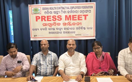 ସ୍ବାସ୍ଥ୍ୟ ବିଭାଗରେ ଚୁକ୍ତିଭିରିରେ ନିଯୁକ୍ତ ଦଶ ହଜାର ପାଞ୍ଚ ଶହ ଠିକା କର୍ମଚାରିଙ୍କର ଚାକିରୀ ନିୟମିତ କରିବା ପାଇଁ ଦୃଢ଼ ଦାବୀ