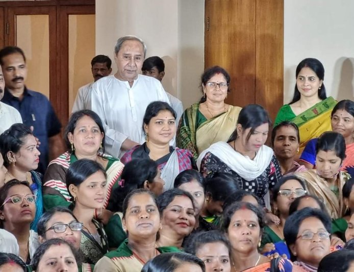 ମିଶନ ଶକ୍ତିର କମ୍ୟୁନିଟି ସପୋର୍ଟ ଷ୍ଟାଫ୍ ମାନଙ୍କର ପ୍ରୋତ୍ସାହନ ରାଶି ବୃଦ୍ଧି କରିଥିବାରୁ ମୁଖ୍ୟମନ୍ତ୍ରୀ  ଶ୍ରୀ ନବୀନ ପଟ୍ଟନାୟକ  ଙ୍କୁ ଧନ୍ୟବାଦ୍